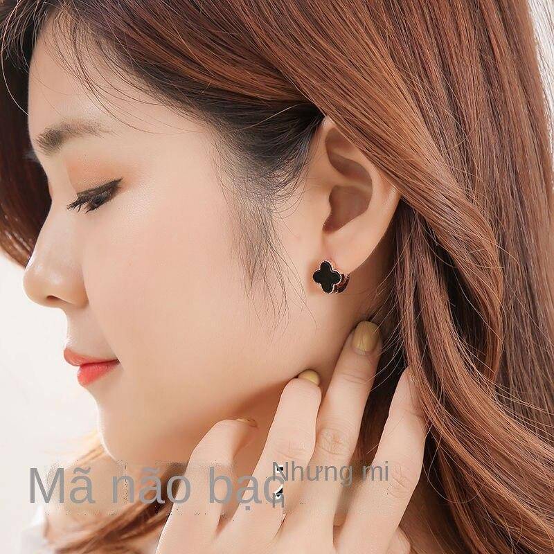 Khuyên Tai Hình Cỏ Bốn Lá Thời Trang Thanh Lịch Dành Cho Nữ