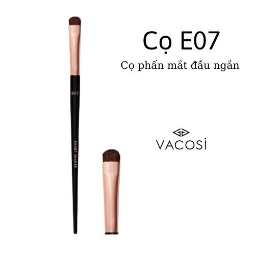 Cọ﻿ vẽ phấn mắt​ đầu ngắn Vacosi E07