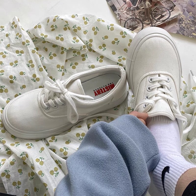 Giày Ulzzang Trắng Đơn Giản Đế Bánh Mì - G01