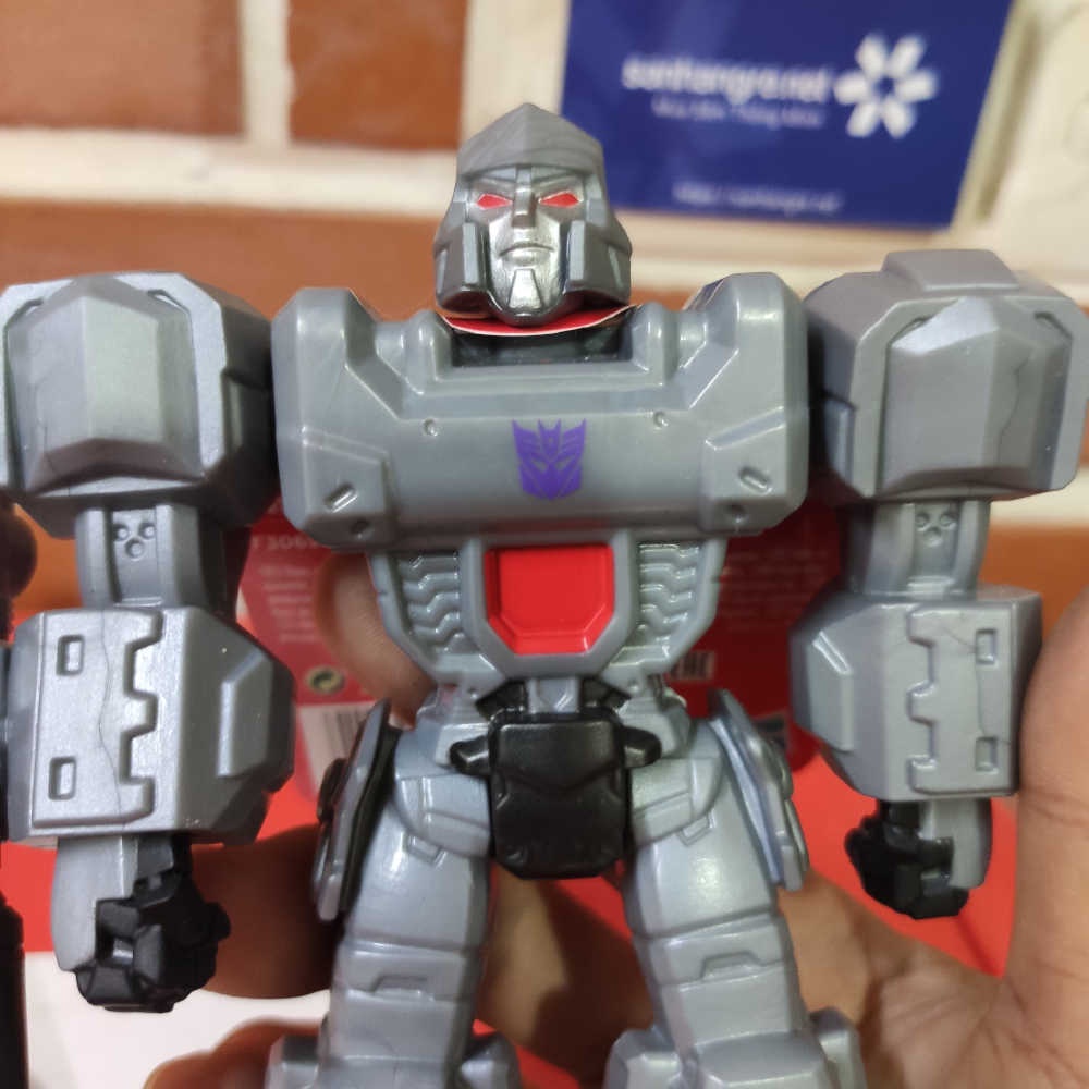 Mô hình Đồ chơi Robot Transformers dòng Cybertron 6 inch cử động chân tay - Bumblebee, Optrimus, Megatron