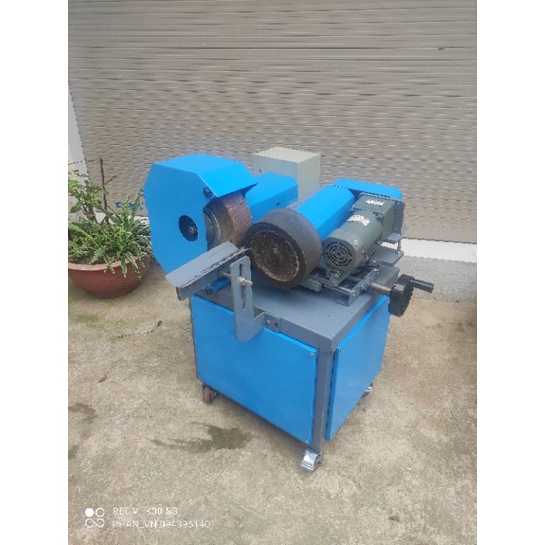 Máy mài ống tròn inox