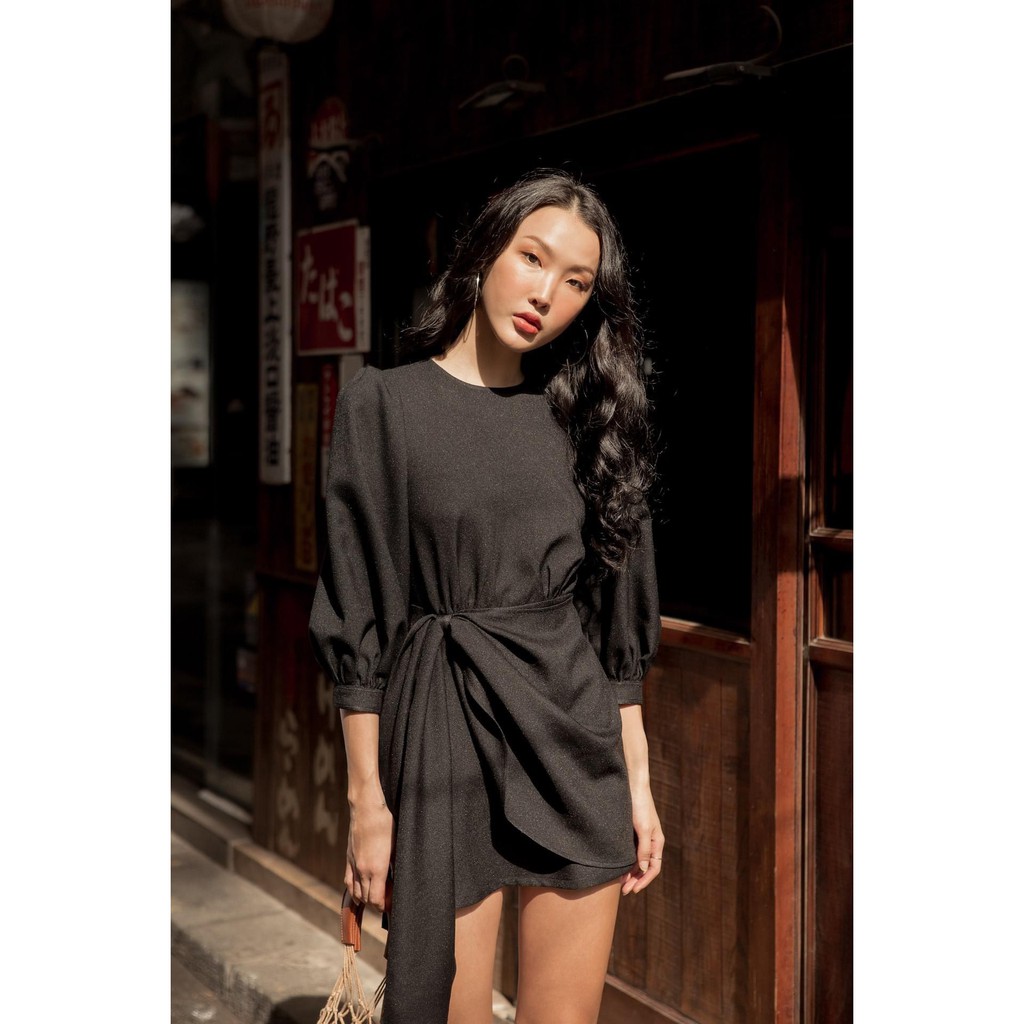 Đầm Kiểu Nữ Tay Lửng Vắt Tà EDINI - D1382