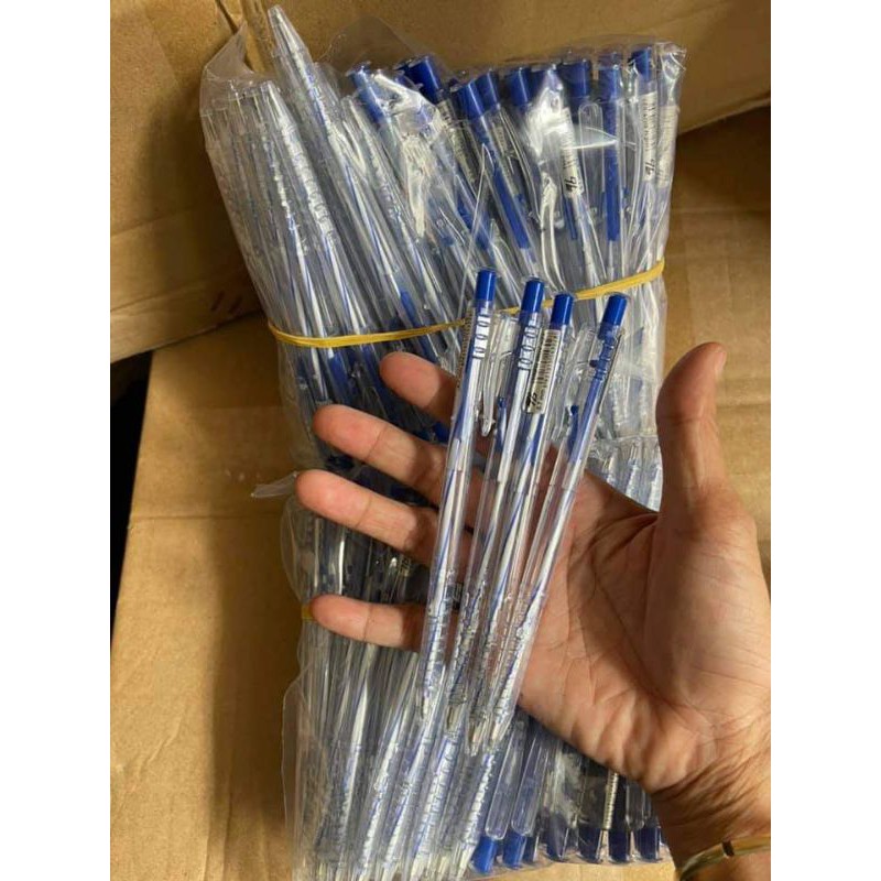 Bịch 100 cây bút bi.