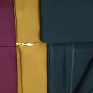 Chân váy ôm công sở phối ren