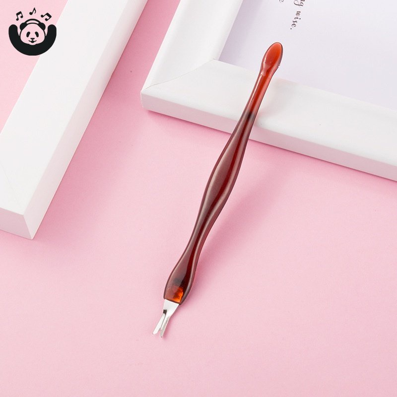 1 Nĩa Dũa Móng Tay Và Da Chết Đầu Thép Hình Chữ V