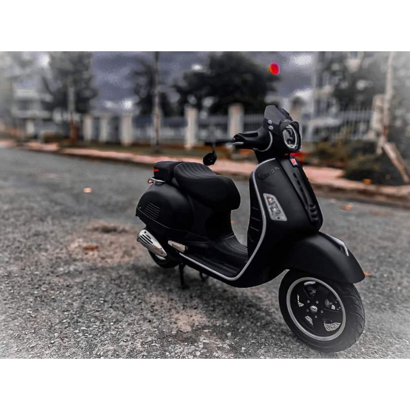Ốp viền pha nón Vespa LX GTV GTS Primavera
