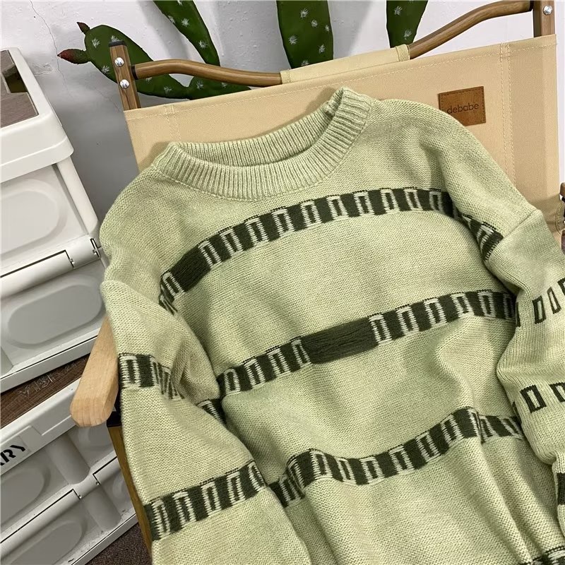 Áo sweater Dệt Kim Tay Dài Cổ Tròn Họa Tiết Kẻ Sọc Màu Xanh Lá Phong Cách Vintage Thời Trang Cho Nam Và Nữ