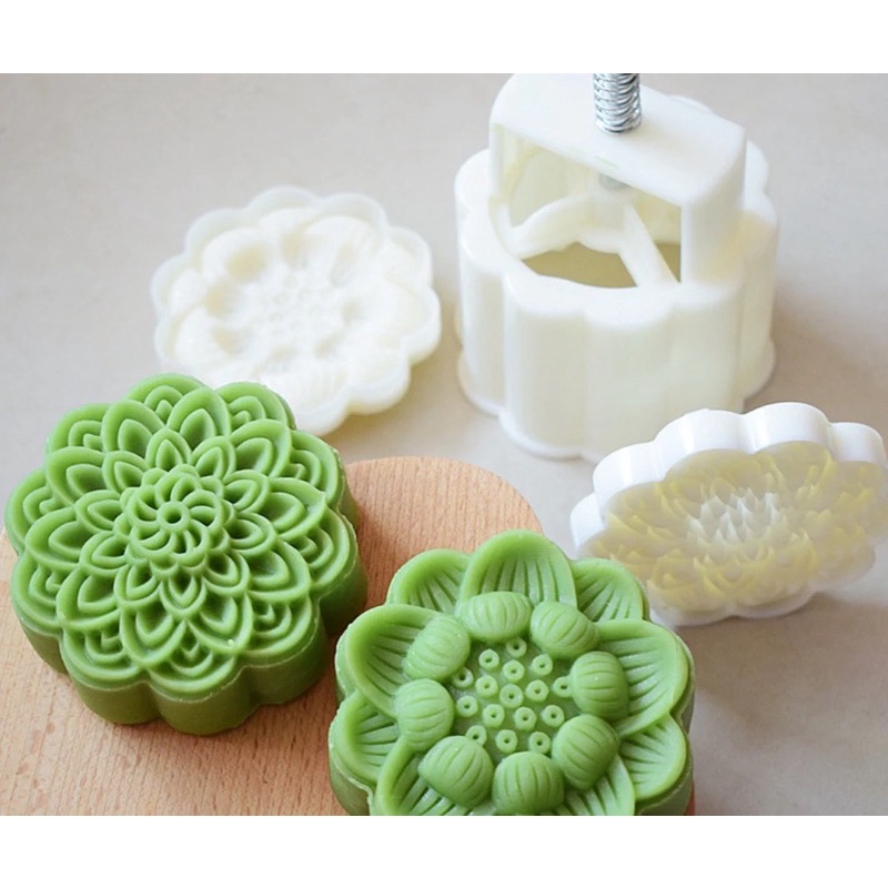 Khuôn bánh trung thu lò xo 75g