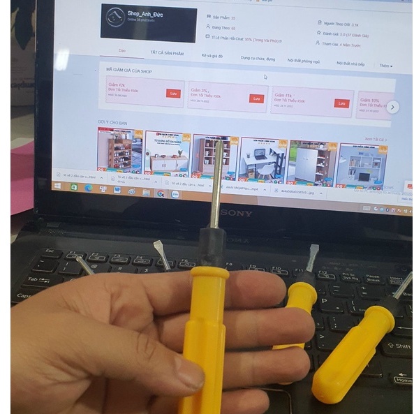 Tô vít 2 đầu cán vàng  - shop_anh_duc
