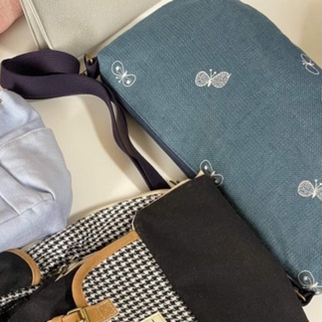 Túi vải đeo chéo Mina Perhonen