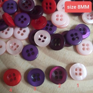 Nút nhựa 4 lỗ , size 8mm.
