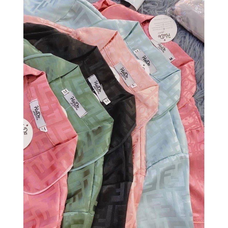 BỘ LỤA GẤM TAY NGẮN QUẦN DÀI | BigBuy360 - bigbuy360.vn