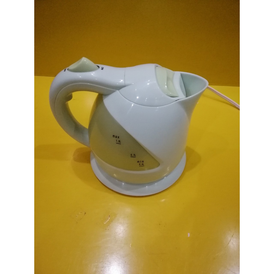 Ấm siêu tốc nội địa Nhật Frogy DP-310 (1.0L)