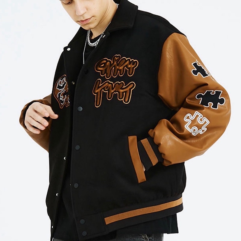 [DEAL SỐC] Áo khoác bomber - Jacket Varsity chữ thêu tay da phối màu nâu form rộng unisex nam nữ | BigBuy360 - bigbuy360.vn