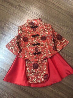 Áo dài đỏ tết 2019