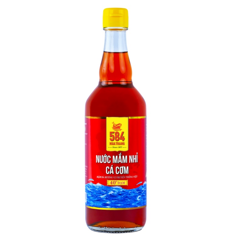 Nước mắm Nhỉ Cá cơm 584 Nha Trang 40 độ đạm - Chai thủy tinh 510ml