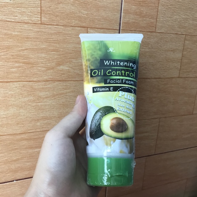 hot hot Sữa rửa mặt bơ Aron Whitening Oil Control Thái Lan 210g [hàng chuẩn] giúp da sáng mịn