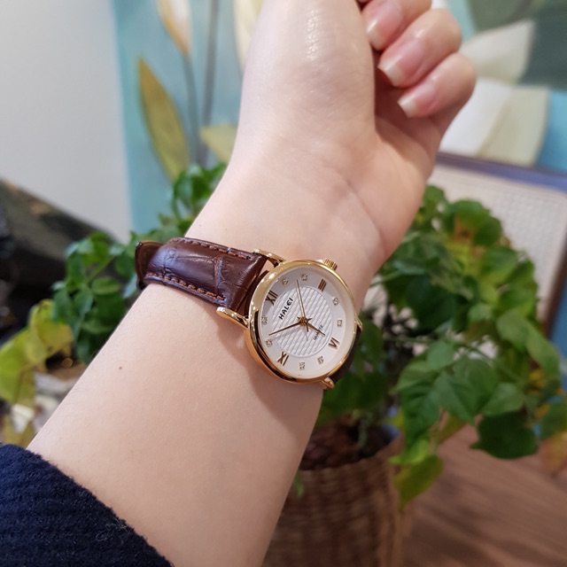 Đồng hồ nữ Halei dây da vân cá sấu đơn giản thanh lịch mặt số la mã | BigBuy360 - bigbuy360.vn