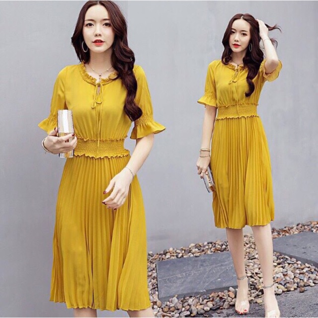 Đầm xoè lụa xếp ly bo eo xinh xắn
