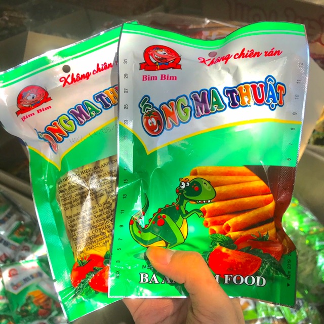 1 Gói snack ống ma thuật giòn ngon vị tuổi thơ