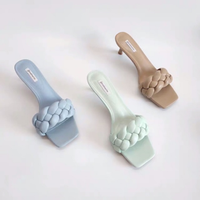 Guốc da quai tết Stradi.varus