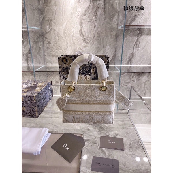 Túi xách diỏr D Lite thêu sz 24 hàng chuẩn siêu nét