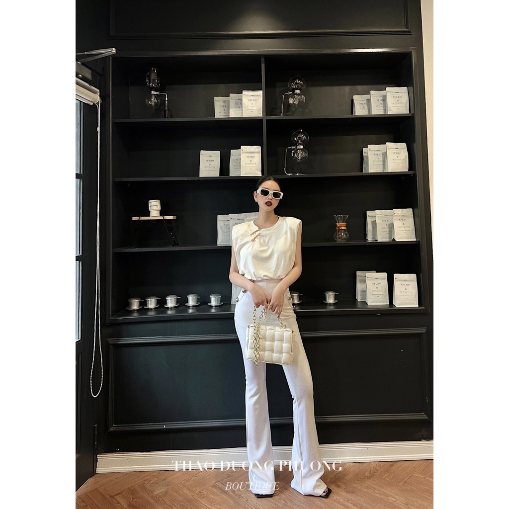 áo đệm vai kèm 2 tang cài đen trắng SZ SM | BigBuy360 - bigbuy360.vn