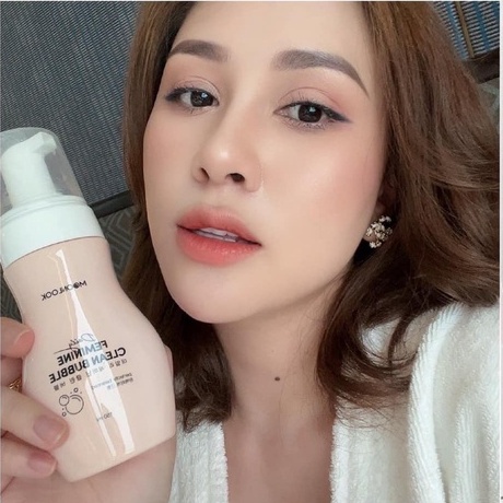Dung Dịch Vệ Sinh Bọt Tuyết Moonlook - 150ml