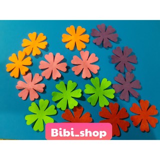 1 túi 30 cái hoa nỉ 6 cánh hình trái tim trang trí mầm non 5cm