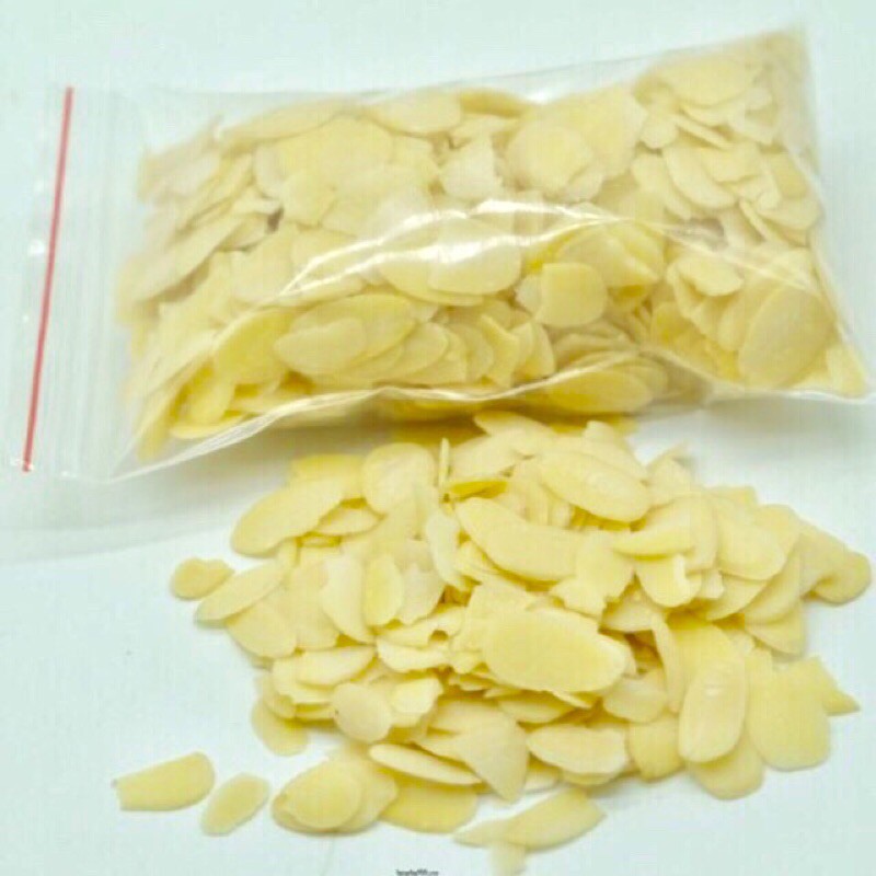 Hạnh nhân lát 100g chỉ có tại Xưởng Chè ngon và đồ ăn vặt