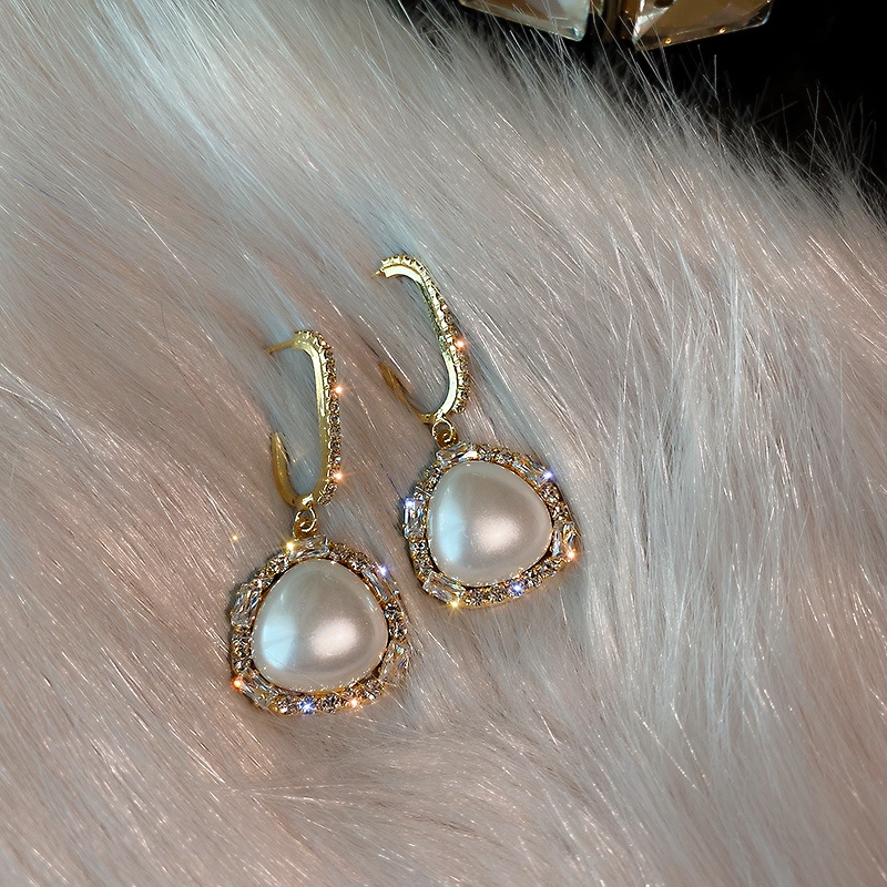 Đôi Khuyên Tai Đính Đá Và Ngọc Trai Thời Trang Cho Nữ