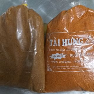 Muối ruốc Đen và đỏ.dùng bánh tráng trộn và cuốn.