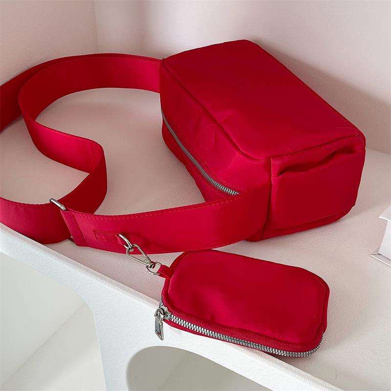 Túi đeo chéo IELGY dáng vuông nhỏ dễ phối đồ thời trang dành cho nữ