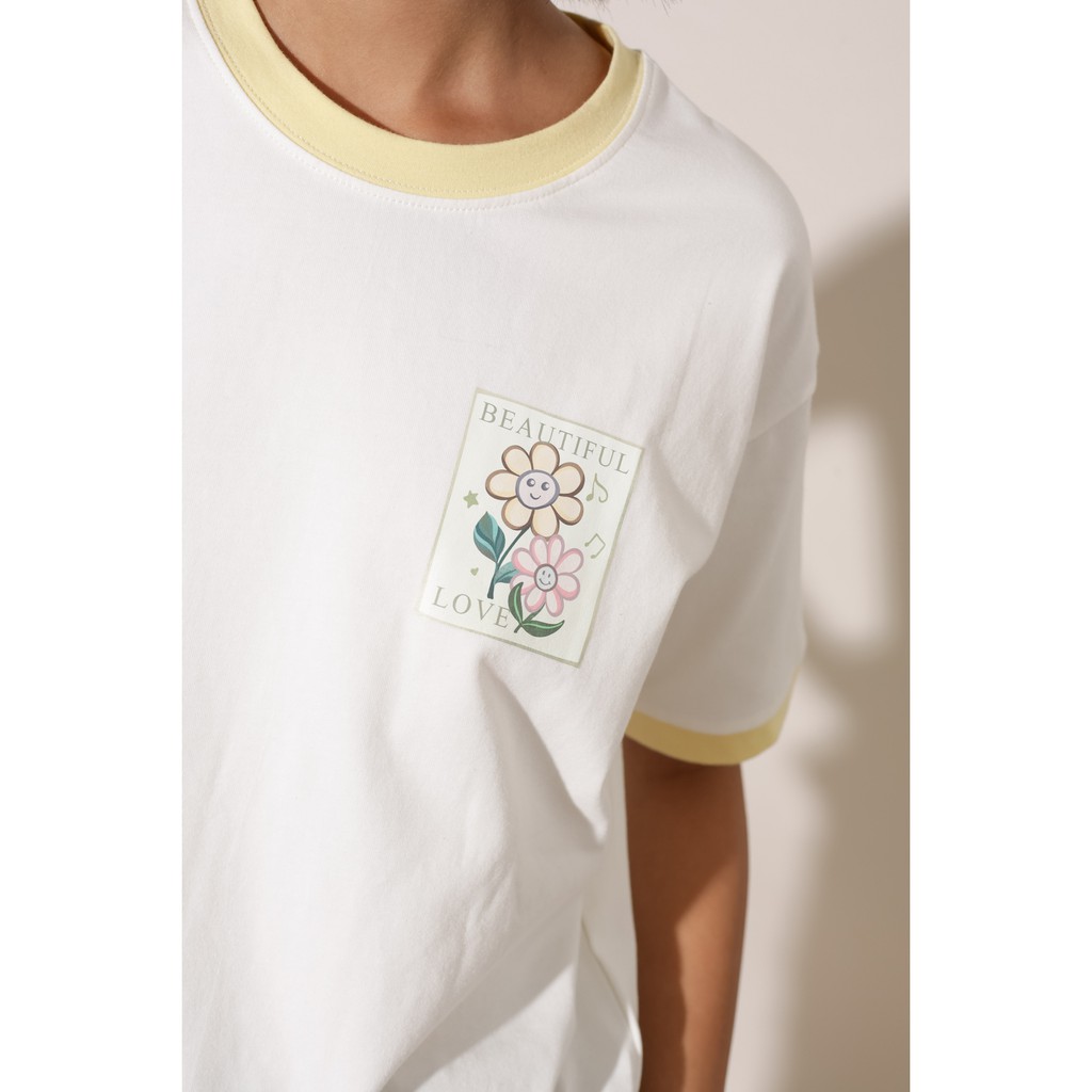 [Quà tặng] Áo thun ngắn tay in hình họa tiết thời trang GAGO frame flower print t-shirt màu vàng GA3247