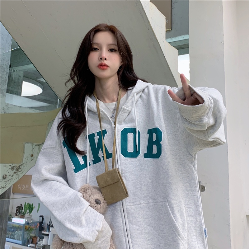 Áo hoodie SUXI in chữ thời trang trẻ trung dành cho nữ