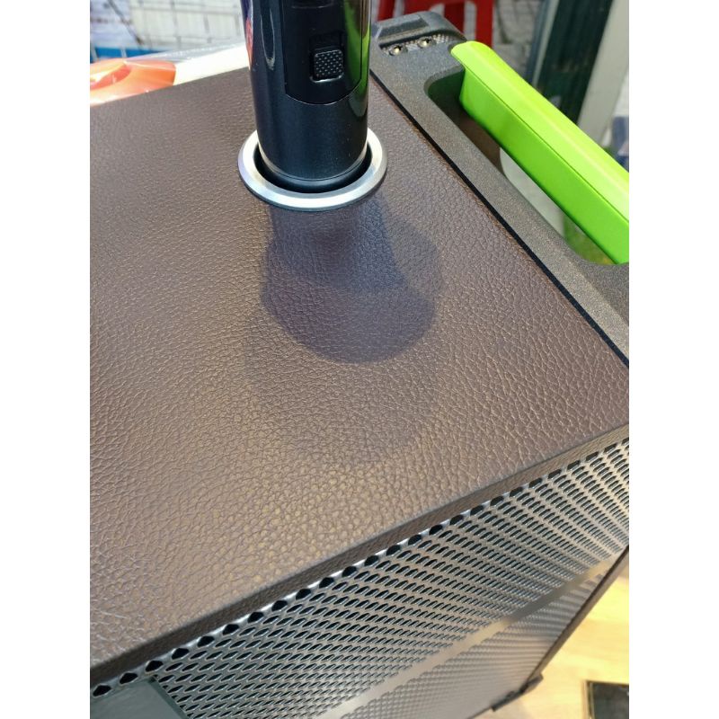 Loa kiomic K99 tặng kèm 2 mic không dây