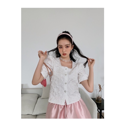 Jolie Top - Áo crop hoạ tiết vân hoa