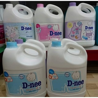 Nước giặt xả Dnee dành cho bé iu,có 4 màu cho các mẹ lựa chọn.