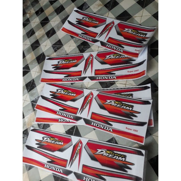 Tem Super Dream 2001