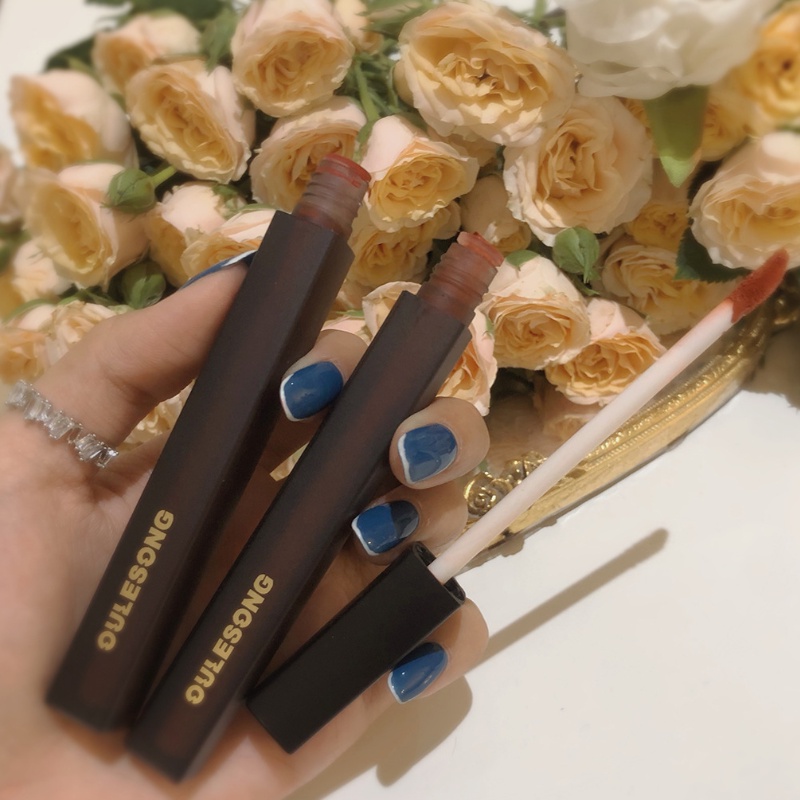 (Hàng Mới Về) 1 Son Môi Màu Đen Dưỡng Ẩm Làm Trắng Không Dính Cốc | BigBuy360 - bigbuy360.vn