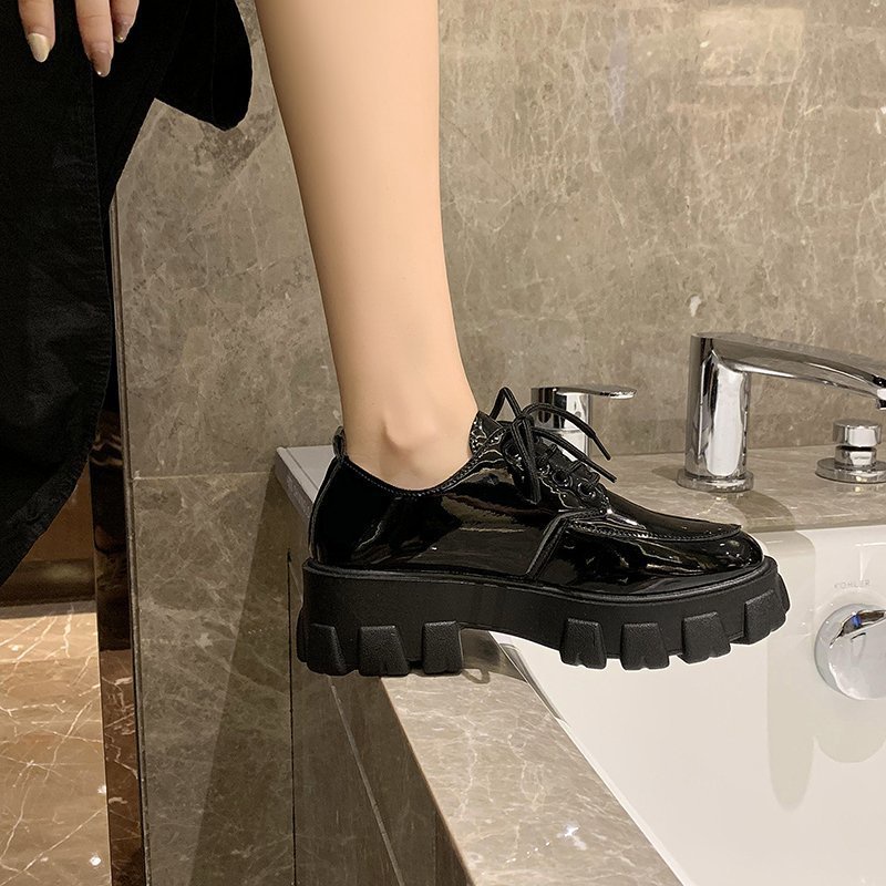 Đôi giày da IELGY màu đen nhỏ xinh phong cách Anh Quốc cho nữ