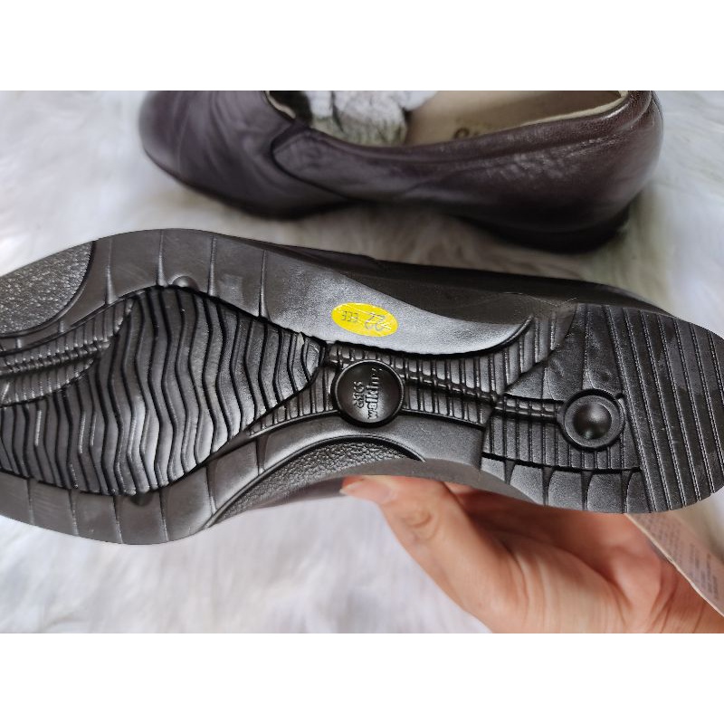 Giày da thật size 35