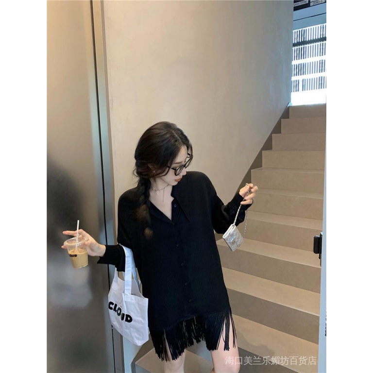 Đầm sơ mi tay dài màu đen phối tua rua thời trang cao cấp cho nữ | BigBuy360 - bigbuy360.vn