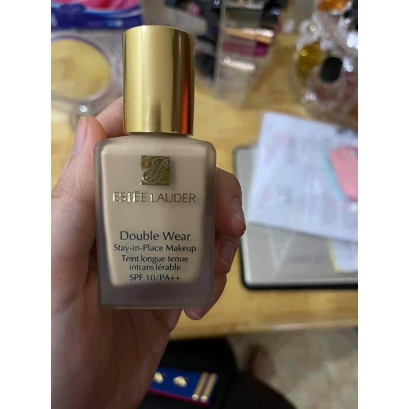 kem nền estee lauder double wear