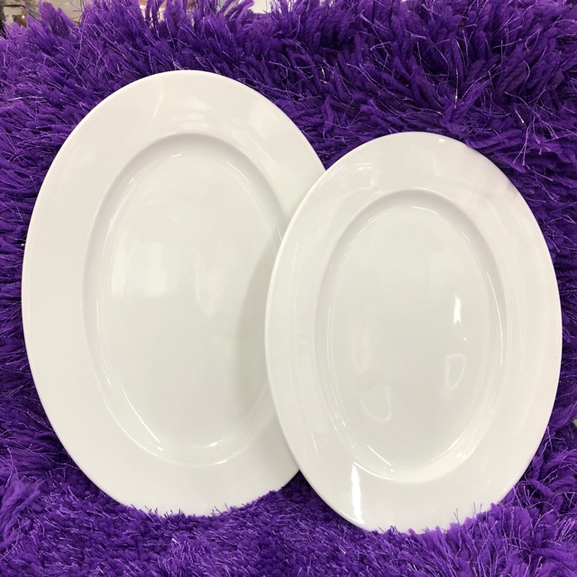 Đĩa sứ   bầu dục trắng Ck.giá 1 sản phẩm nhé mn
