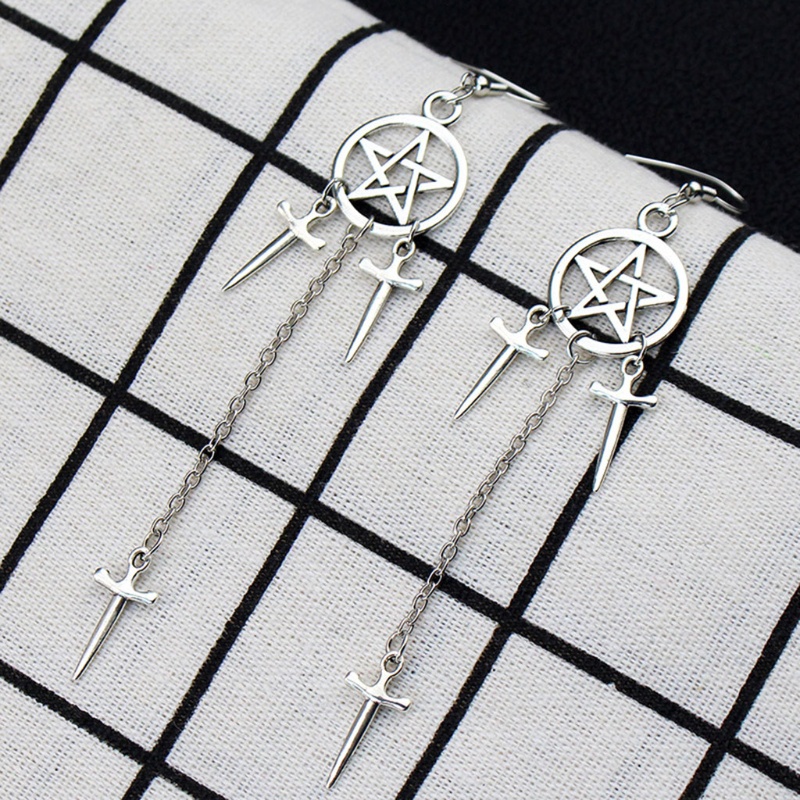 Khuyên tai hình ngôi sao năm cánh phong cách gothic punk