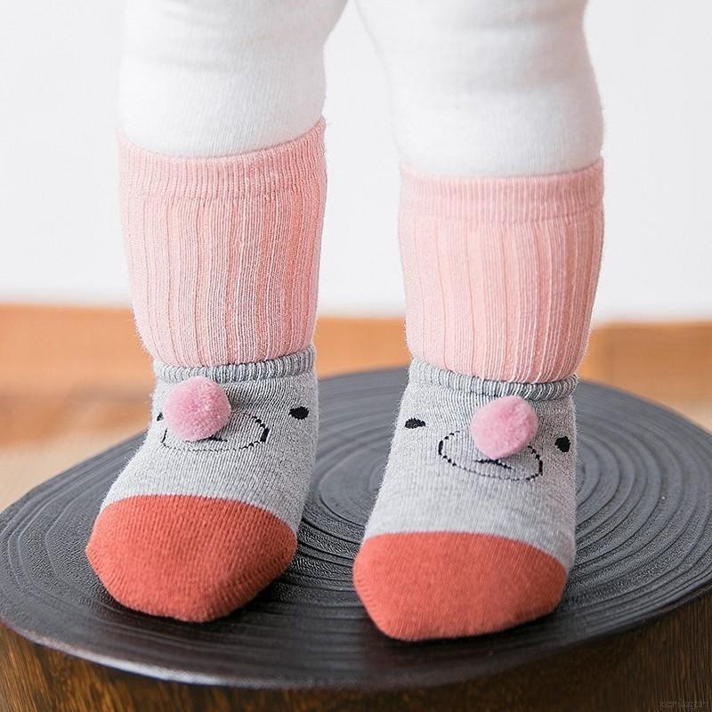 Vớ cotton giữ ấm chân chống trượt in họa tiết xinh xắn dành cho các bé