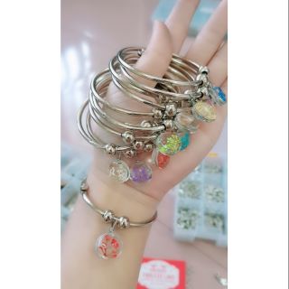 Vòng kiềng đeo tay hoa khô siêu xinh - món quà ý nghĩa cho mùa Valentine