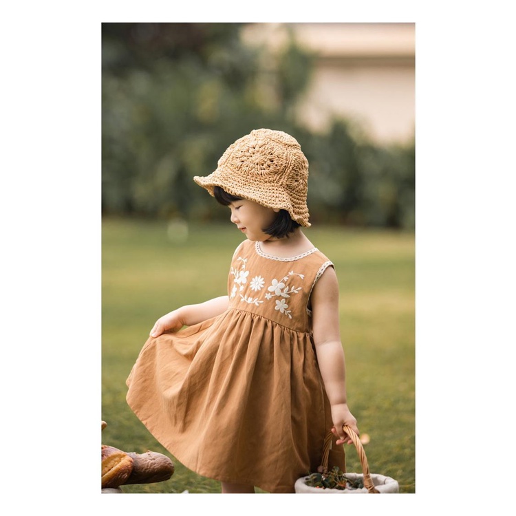 Đầm Cotton Hở Lưng Thêu Họa Tiết Màu Sắc Tương Phản Phong Cách Nhật Hàn Thời Trang Mùa Hè Cho Bé Gái 2022