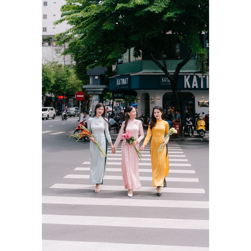 MINX - Áo Dài Lụa Thêu Tay Hy Viên